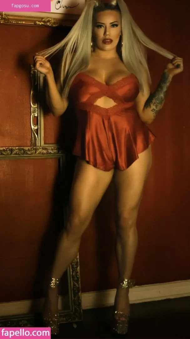 Taya Valkyrie