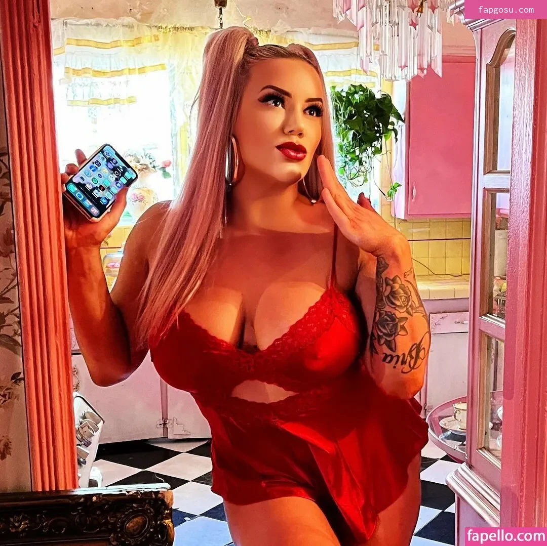 Taya Valkyrie