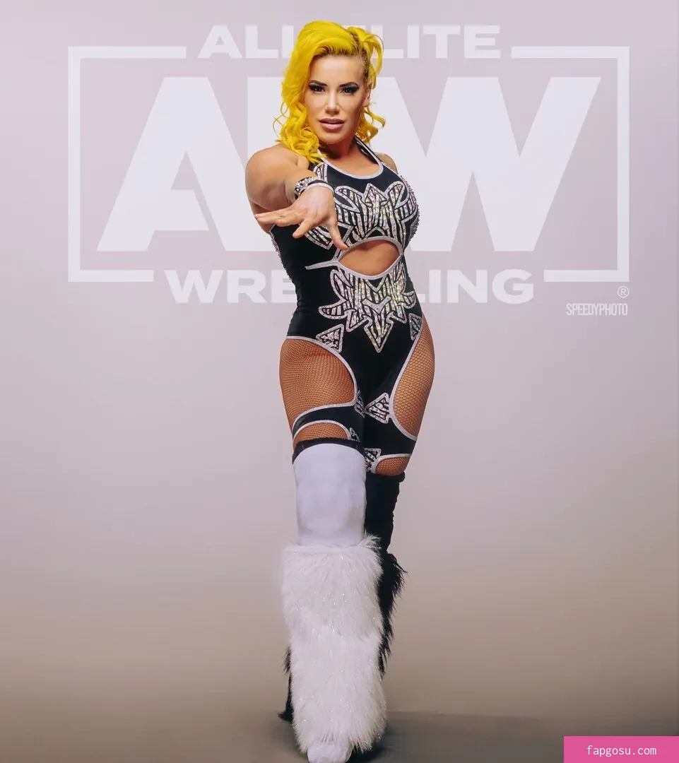 Taya Valkyrie