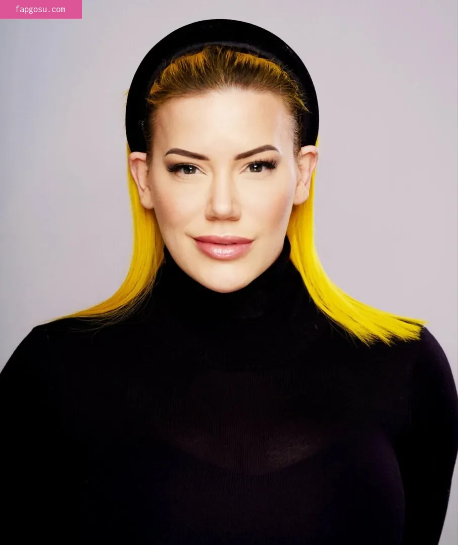 Taya Valkyrie
