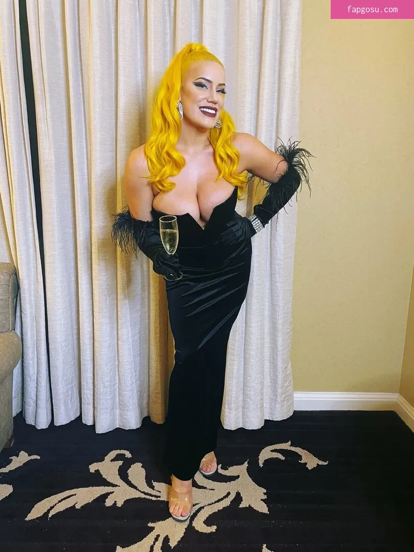 Taya Valkyrie