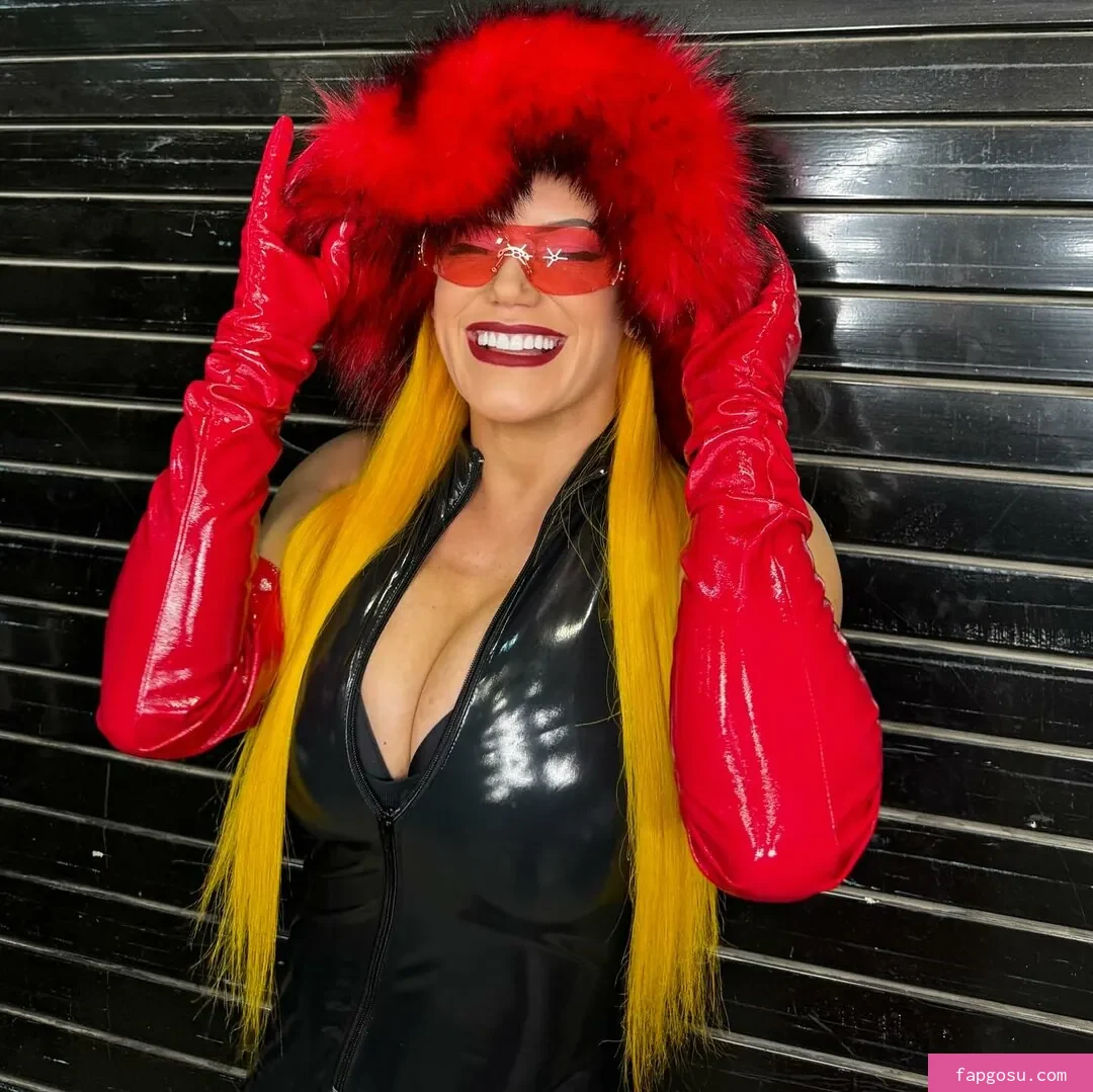 Taya Valkyrie