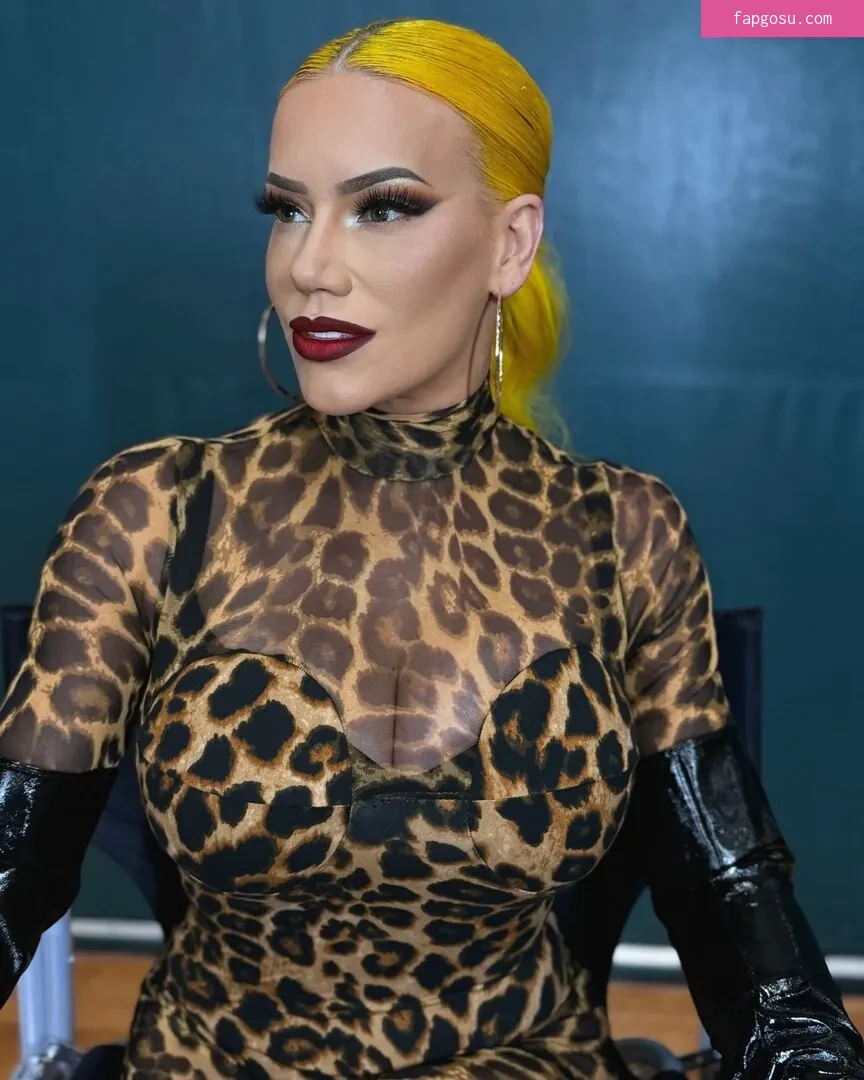 Taya Valkyrie