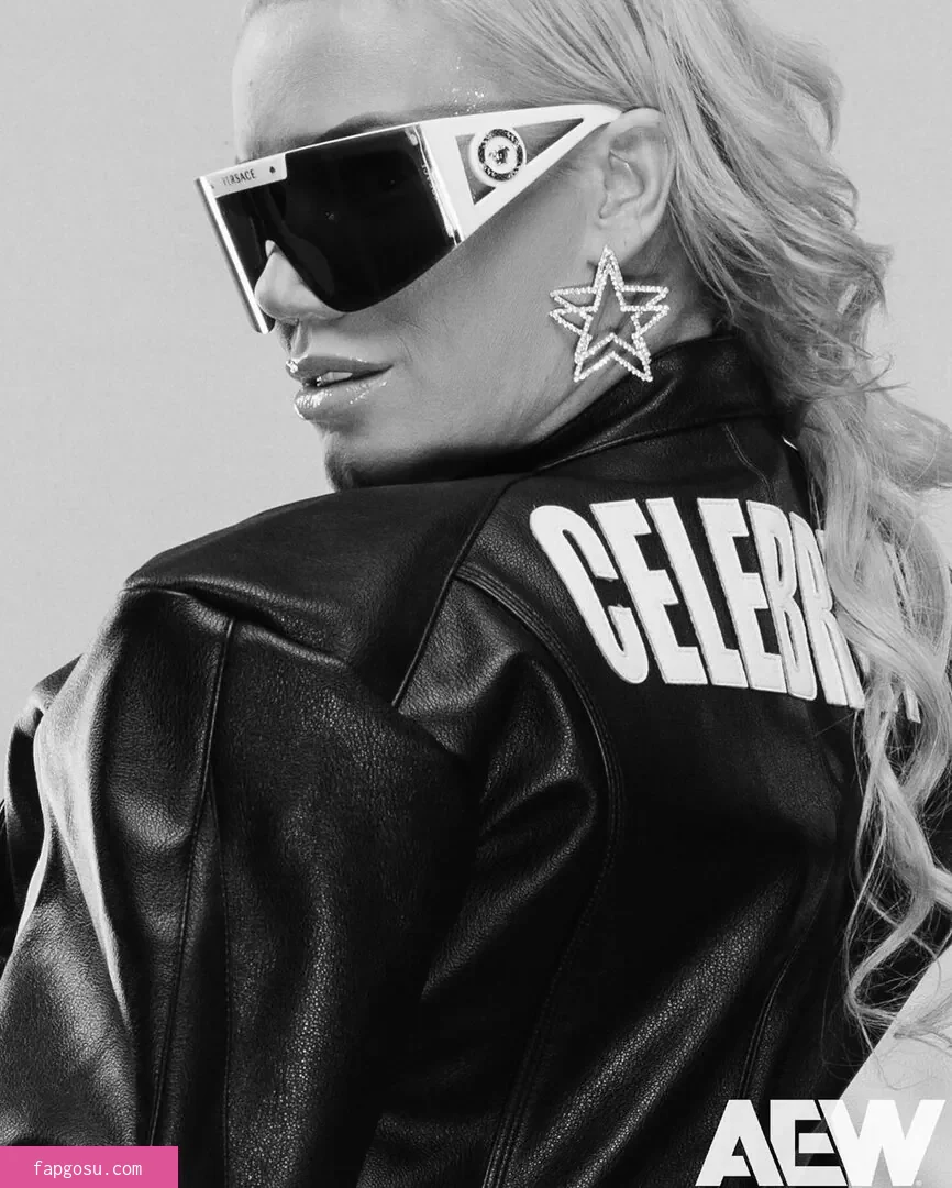 Taya Valkyrie