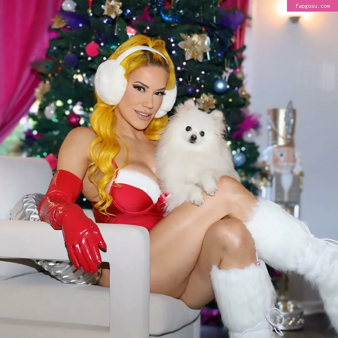 Taya Valkyrie