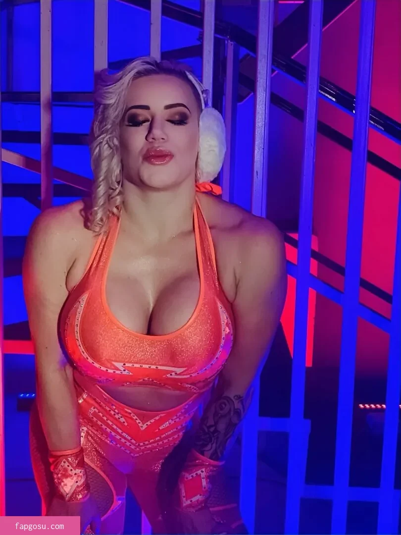 Taya Valkyrie