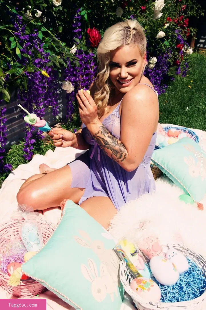 Taya Valkyrie