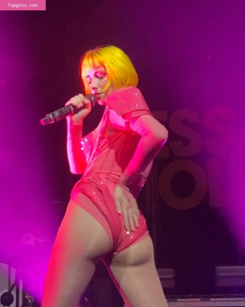 Tessa Violet
