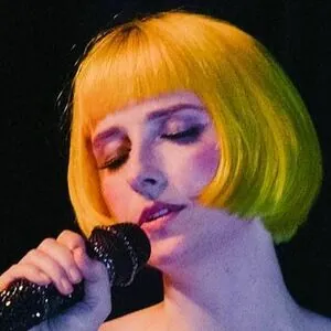 Tessa Violet