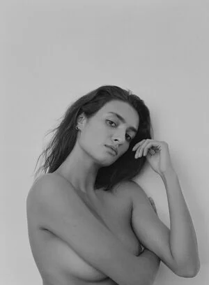 Tara Zoe Woltjes content