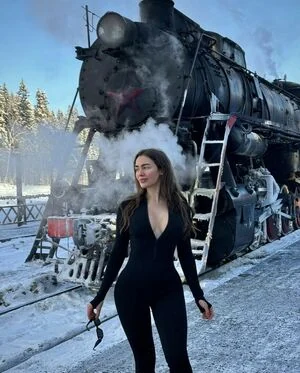 Toma Zhdanova content