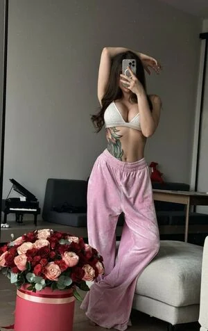 Toma Zhdanova content