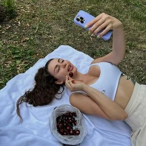 Toma Zhdanova content