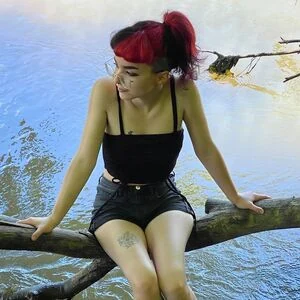 Ultraviolet_darling content