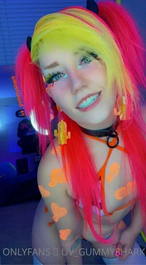 uv_gummyshark content