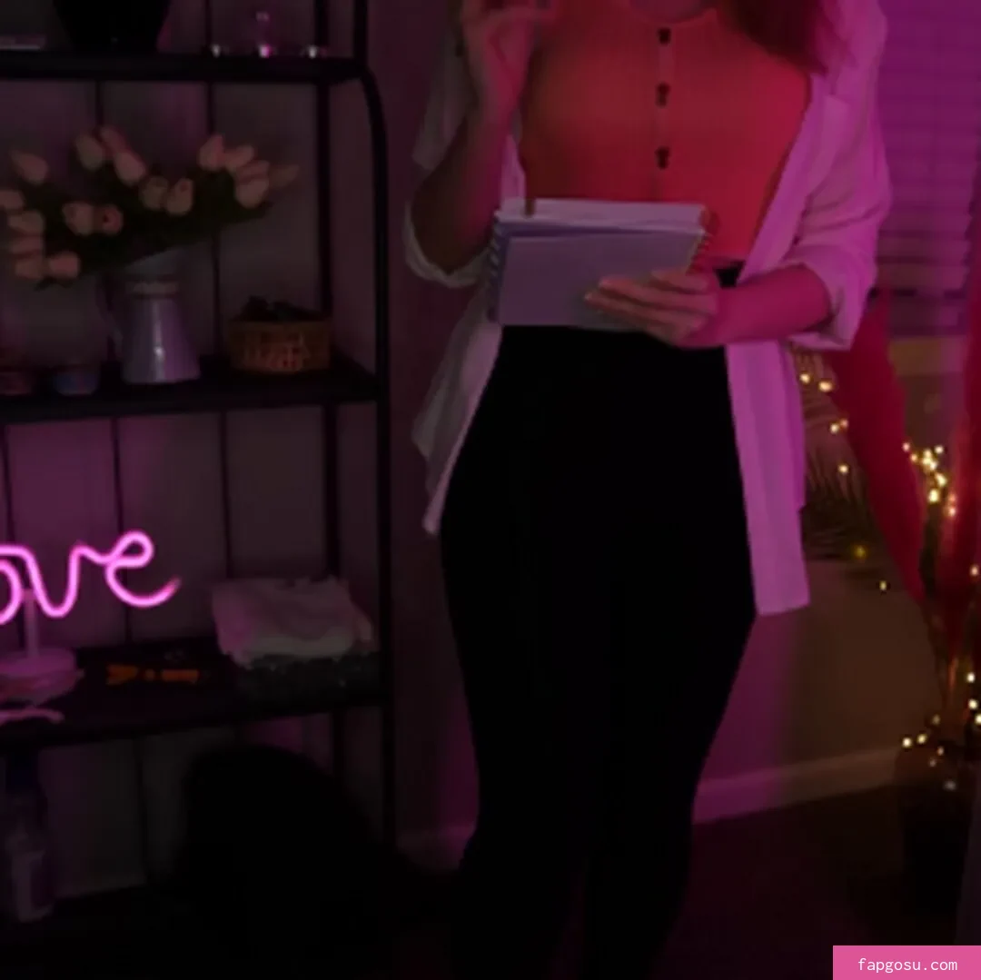 Valeriya ASMR