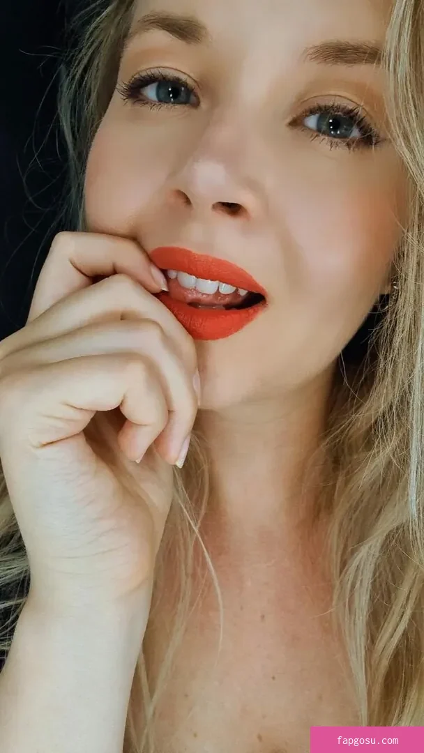 Valeriya ASMR