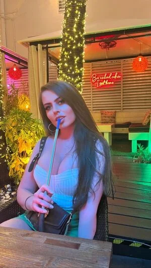 Victoria Boiadgieva content