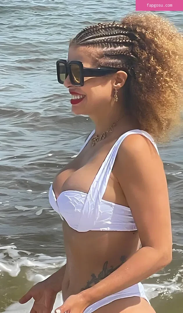 Vanessa Da Mata