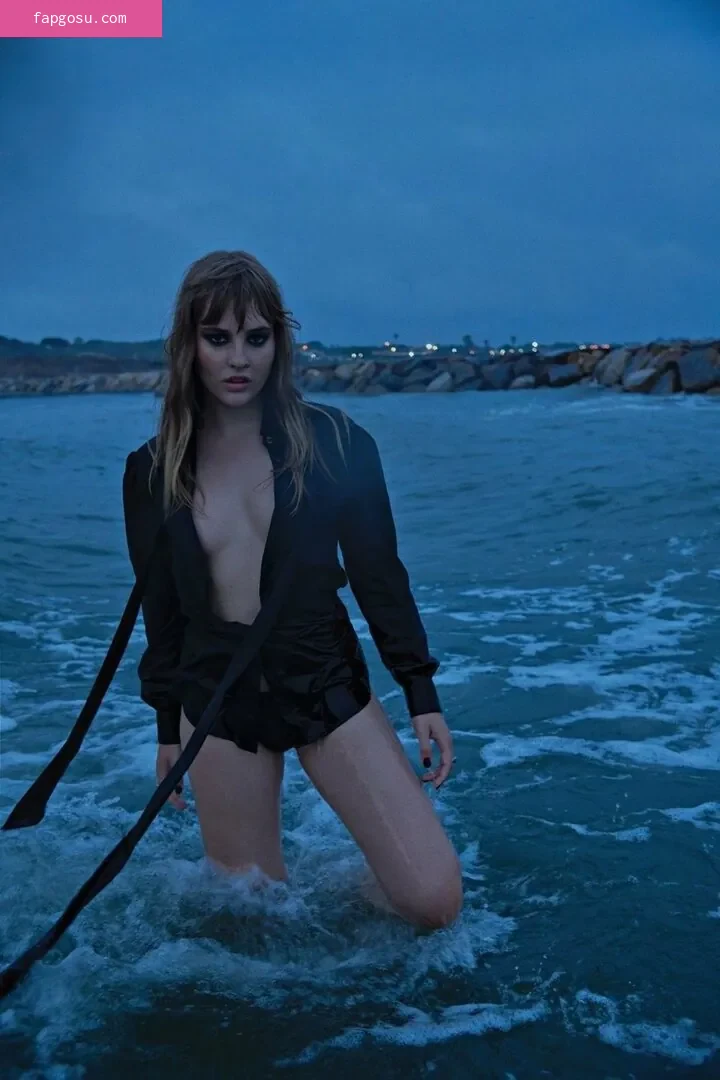 Victoria De Angelis