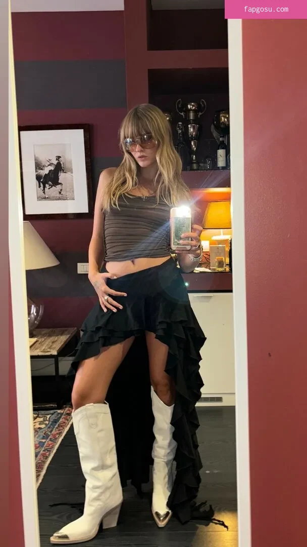 Victoria De Angelis