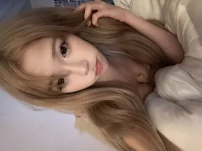 vellezy content