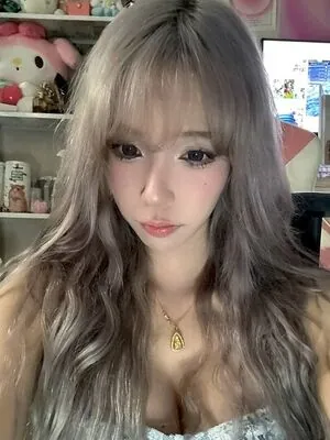 vellezy content