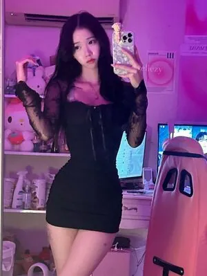 vellezy content