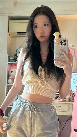 vellezy content