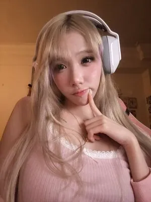vellezy content