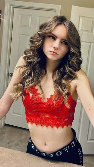 Veraneka content