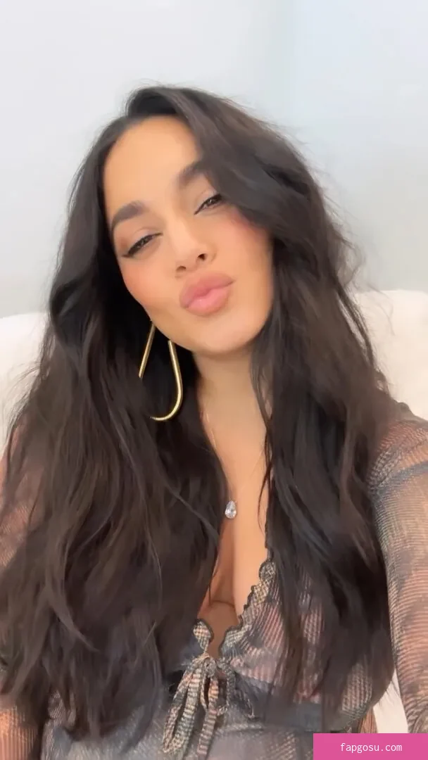 Vanessa Hudgens