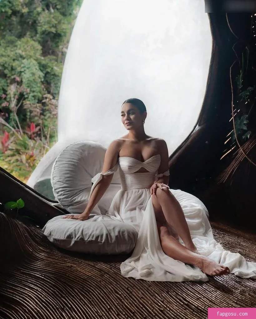 Vanessa Hudgens