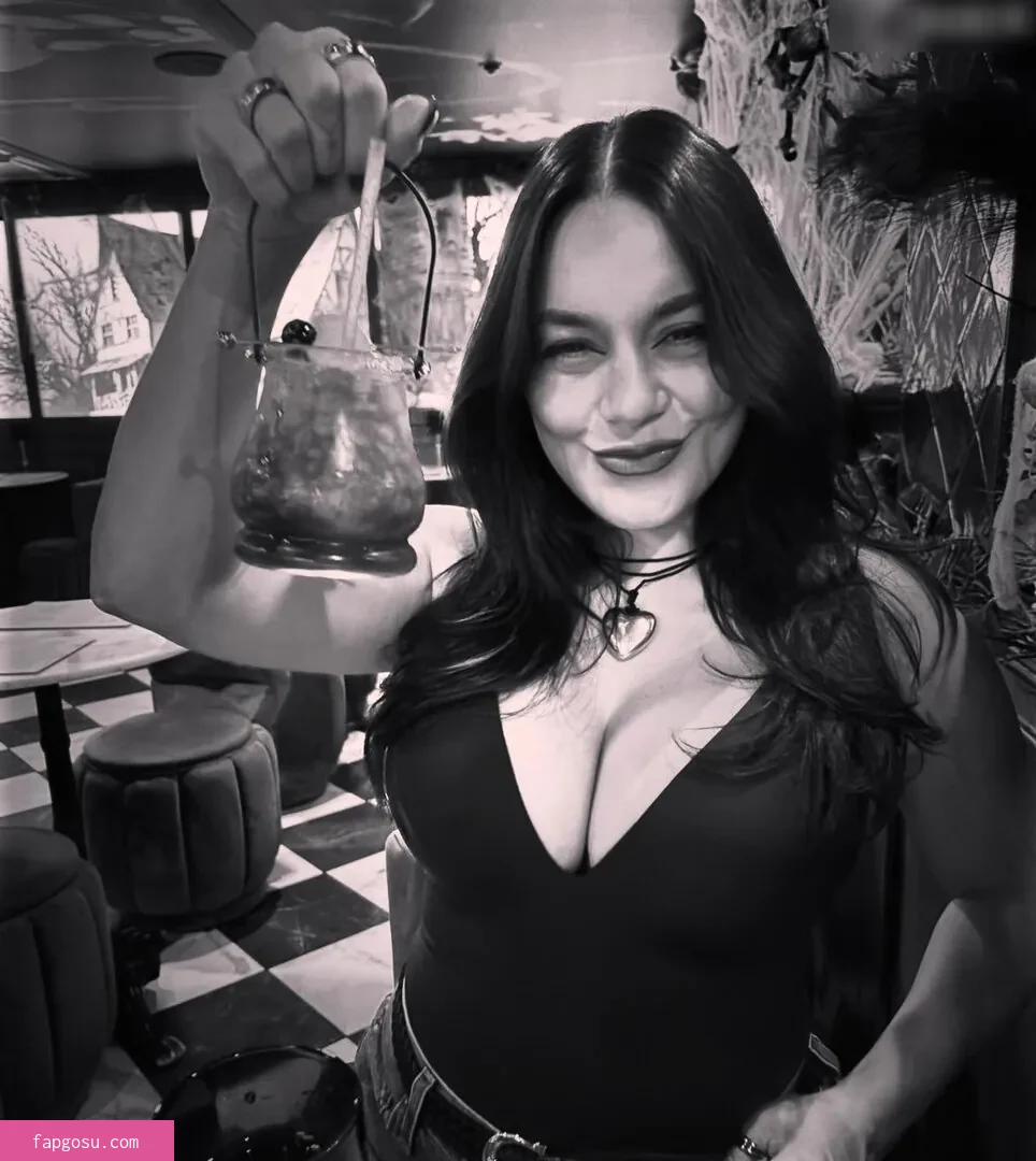 Vanessa Hudgens