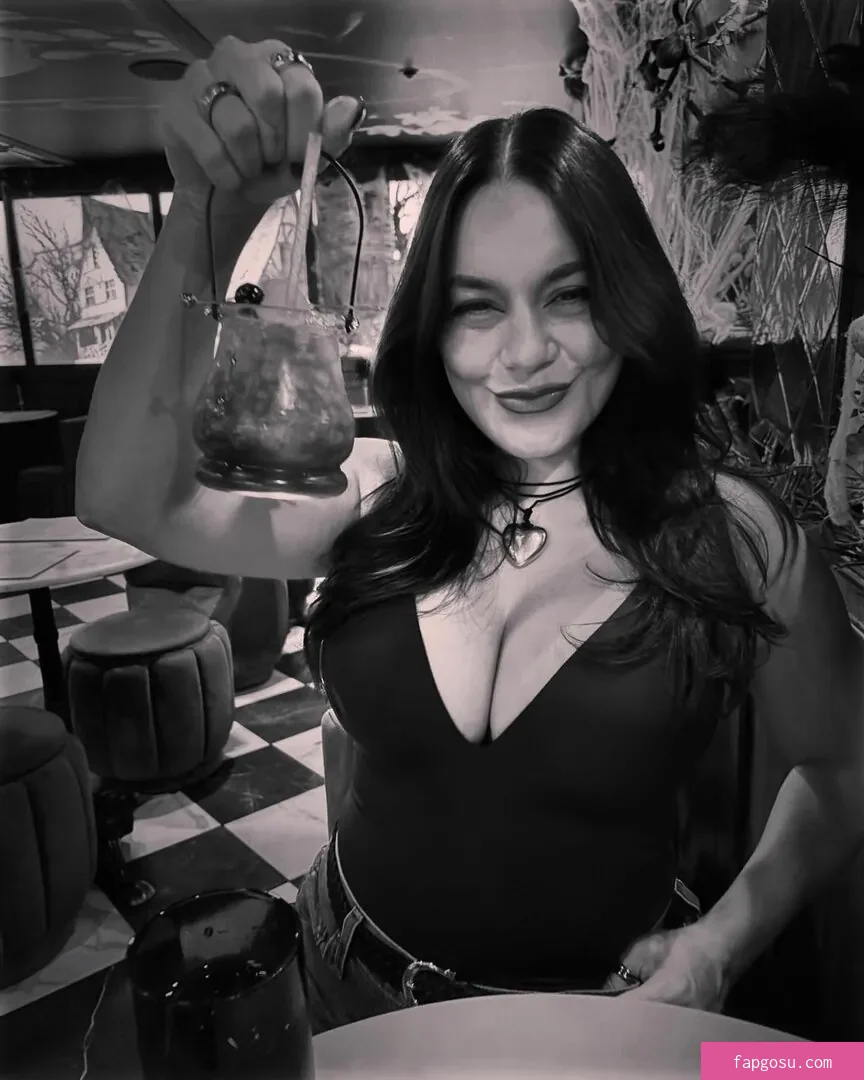 Vanessa Hudgens