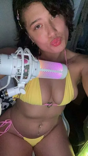 victoriaslaps content