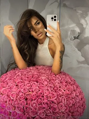 Victoriavikymiky content