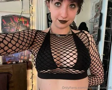 VioletWinter666 content