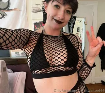 VioletWinter666 content