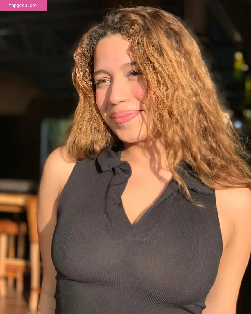 vivianabueno13