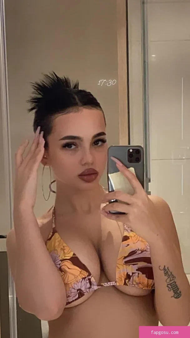 Valya Karnaval