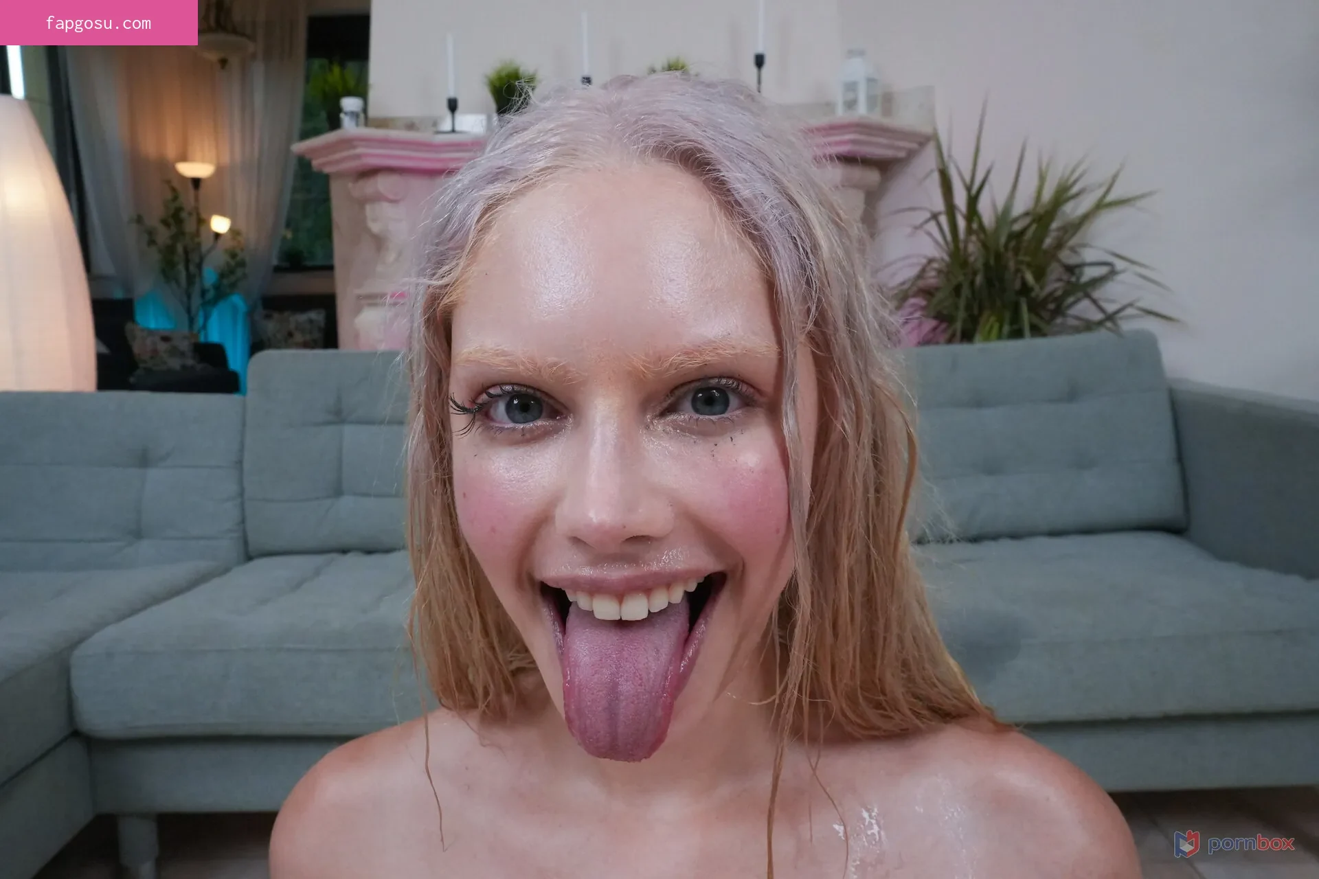 Vivian Lola