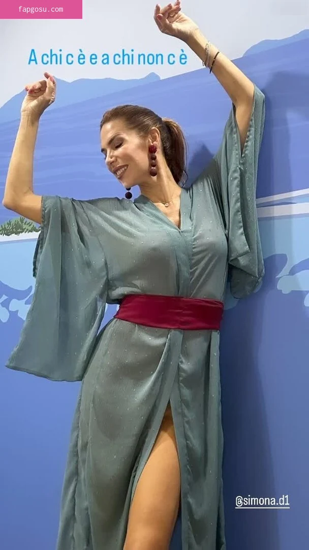 Veronica Maya