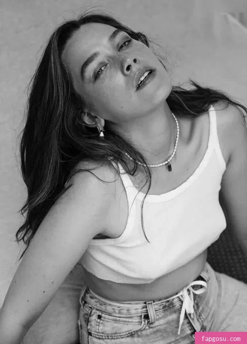 Victoria Pedretti