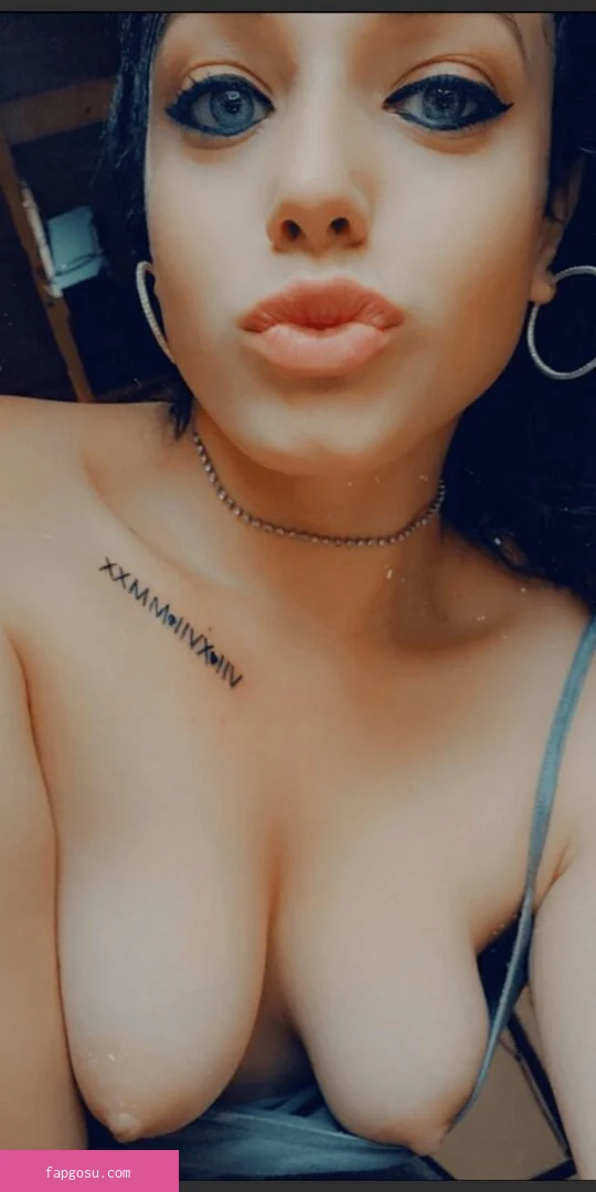 Valerie_Rosee