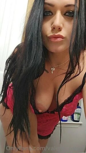 Valerie_Rosee content