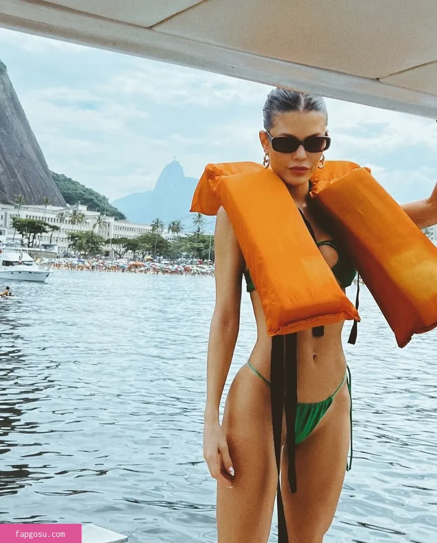 Vitória Strada