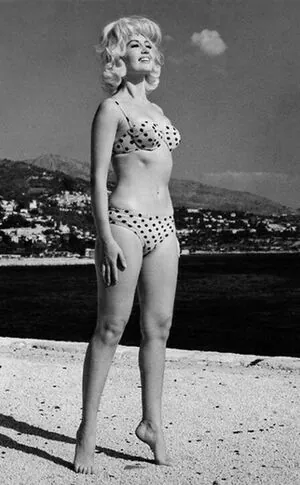 Vintage Sexy Celebs content
