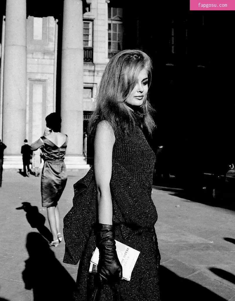 Vintage Starlets