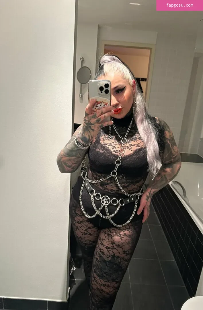 Verena Venus - Photo #13